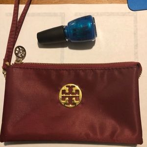 Tory Burch zip wristlet wallet